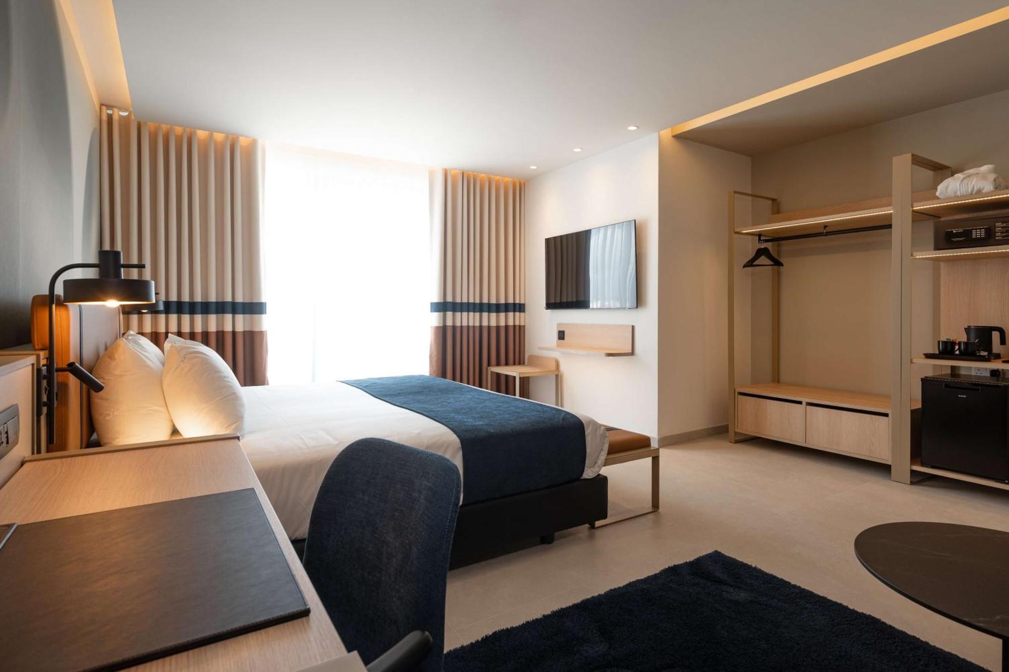 Best Western Premier Malta St. Paul's Bay Exterior photo
