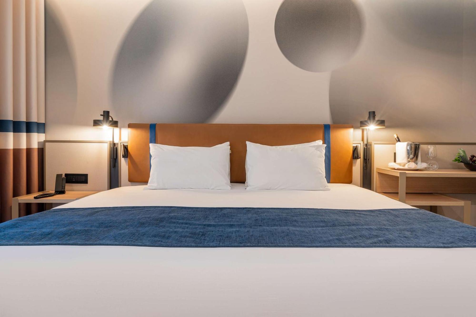 Best Western Premier Malta St. Paul's Bay Exterior photo